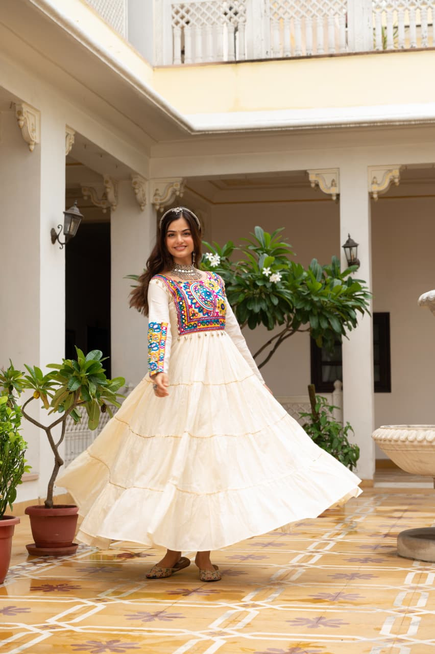 WOMEN FLARED GOWN