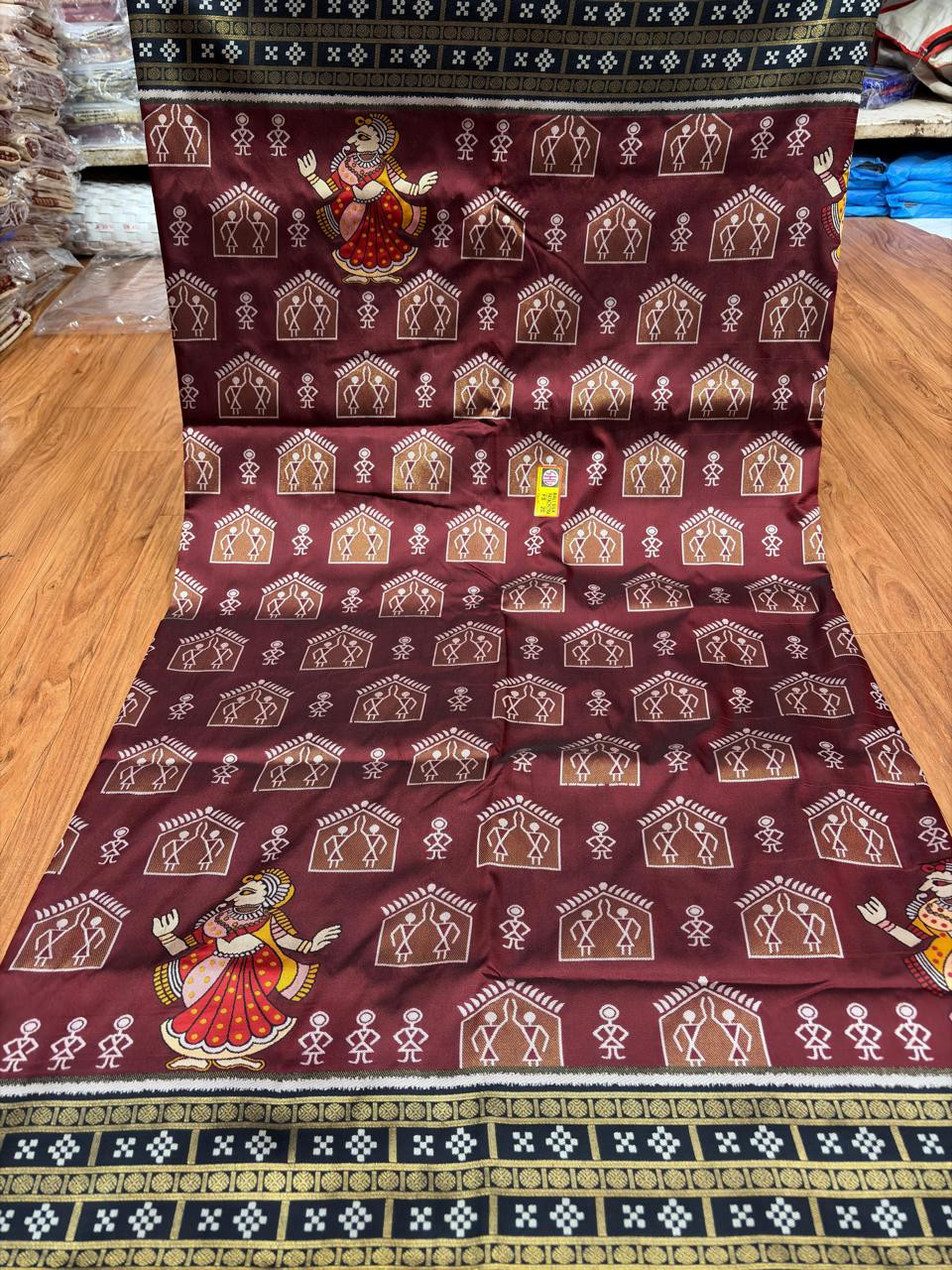 Soft silk saree with contrast blouse piece