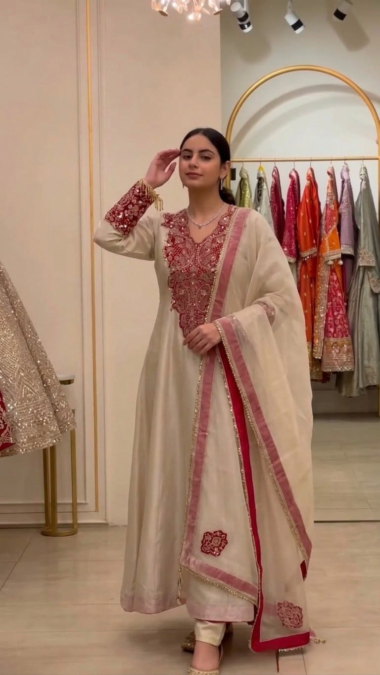 Gown set