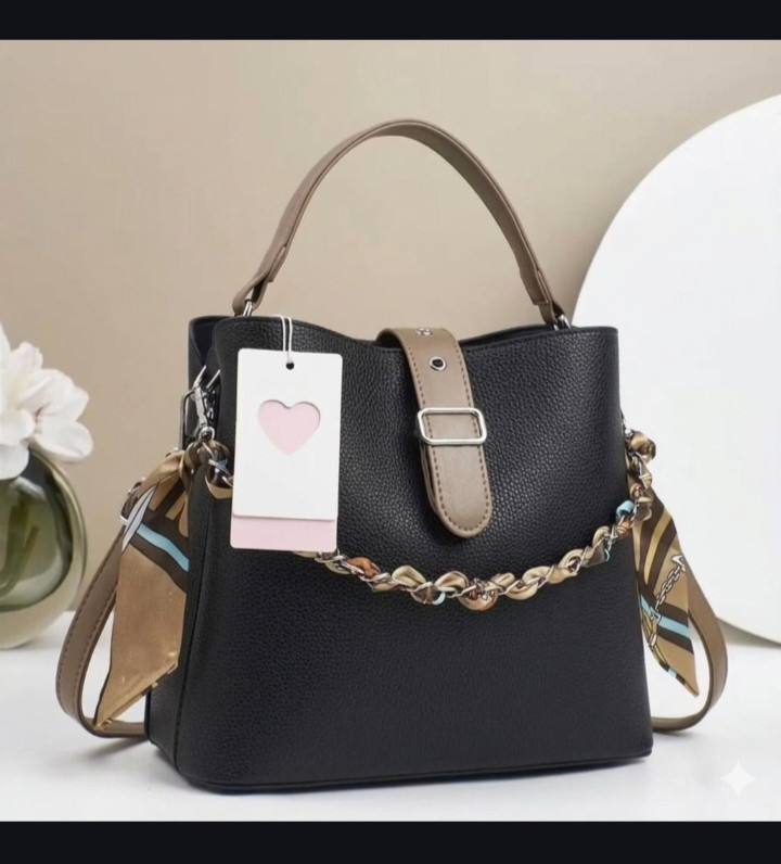 Handy sling bag