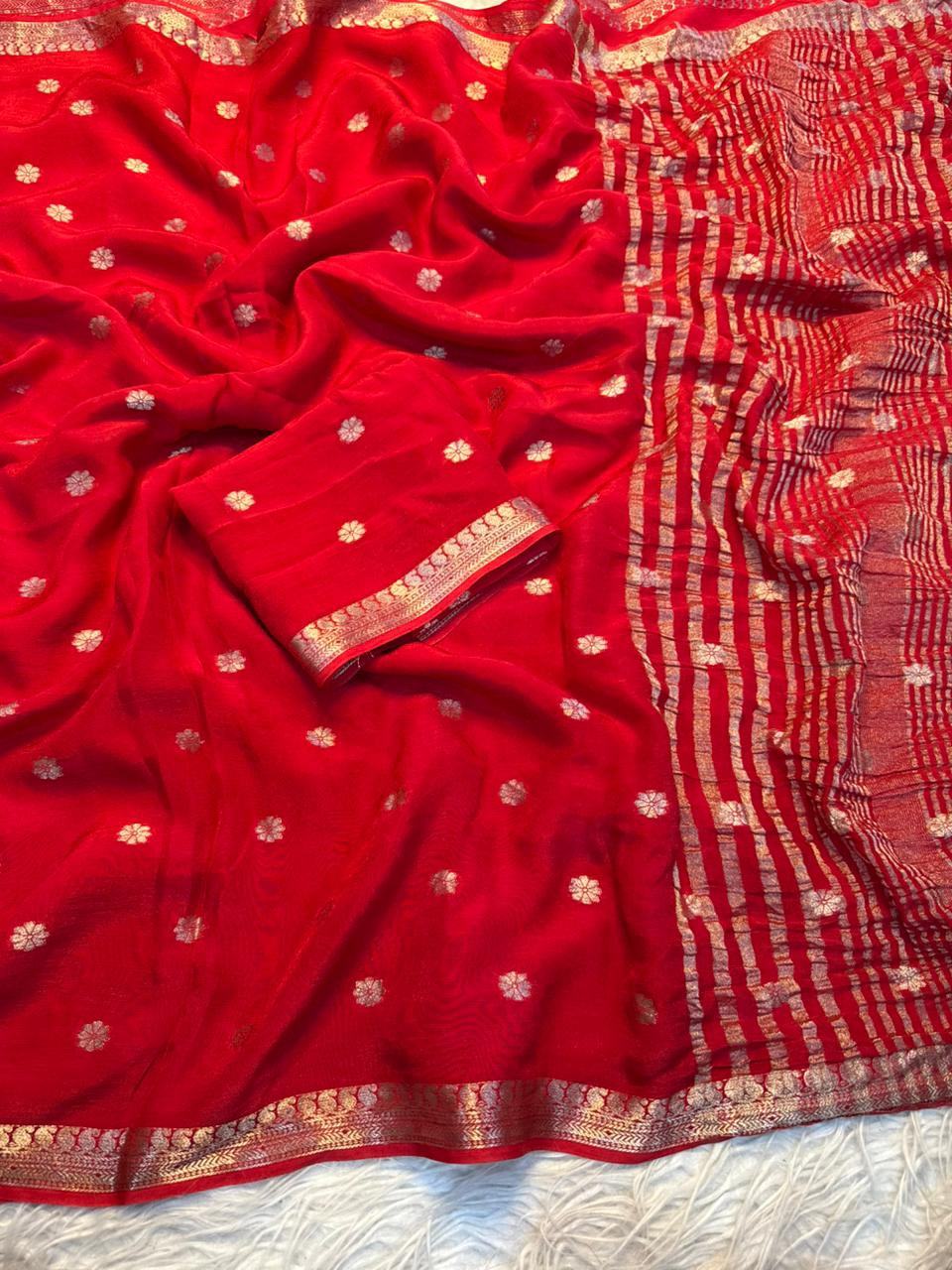 Premium Pure Viscose Weaving Jacquard Saree with a Pure Viscose Matching Blouse.
