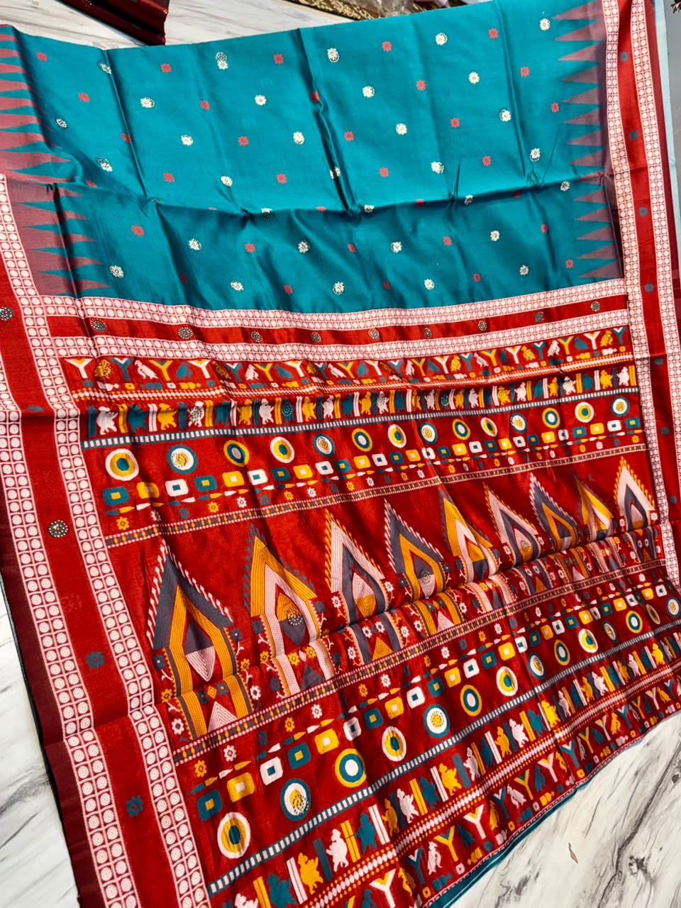 Border saree