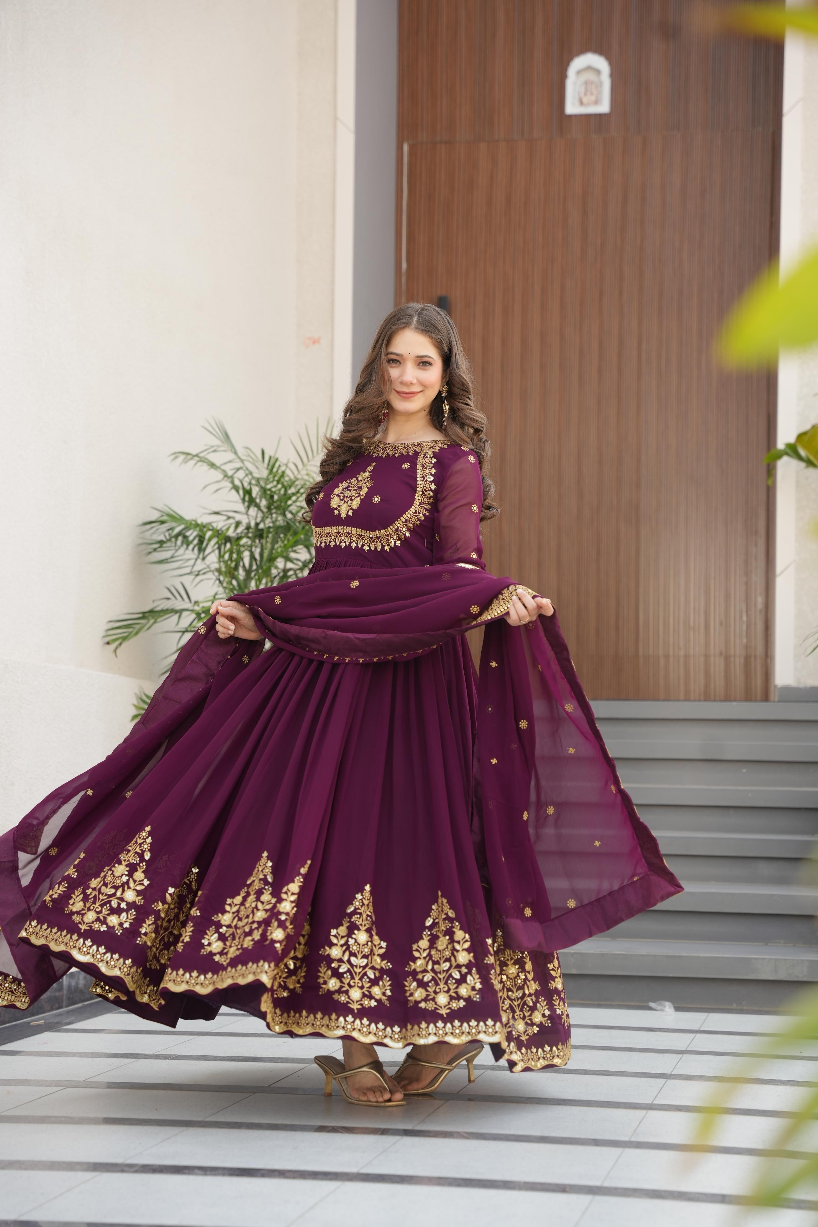 Gown set