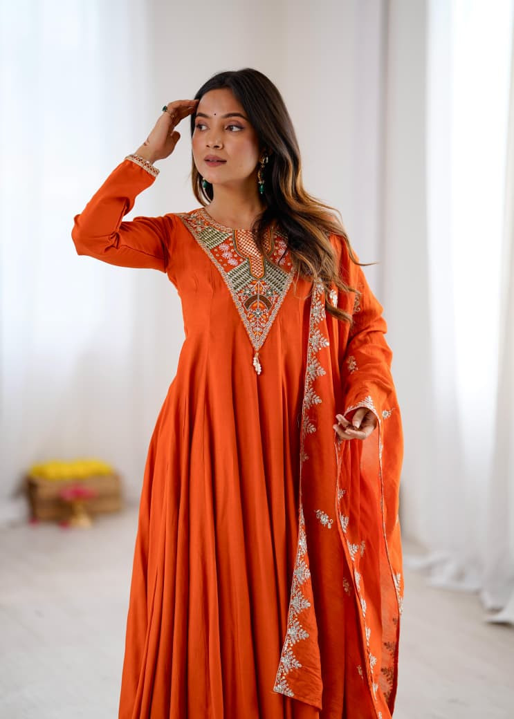 Gown set