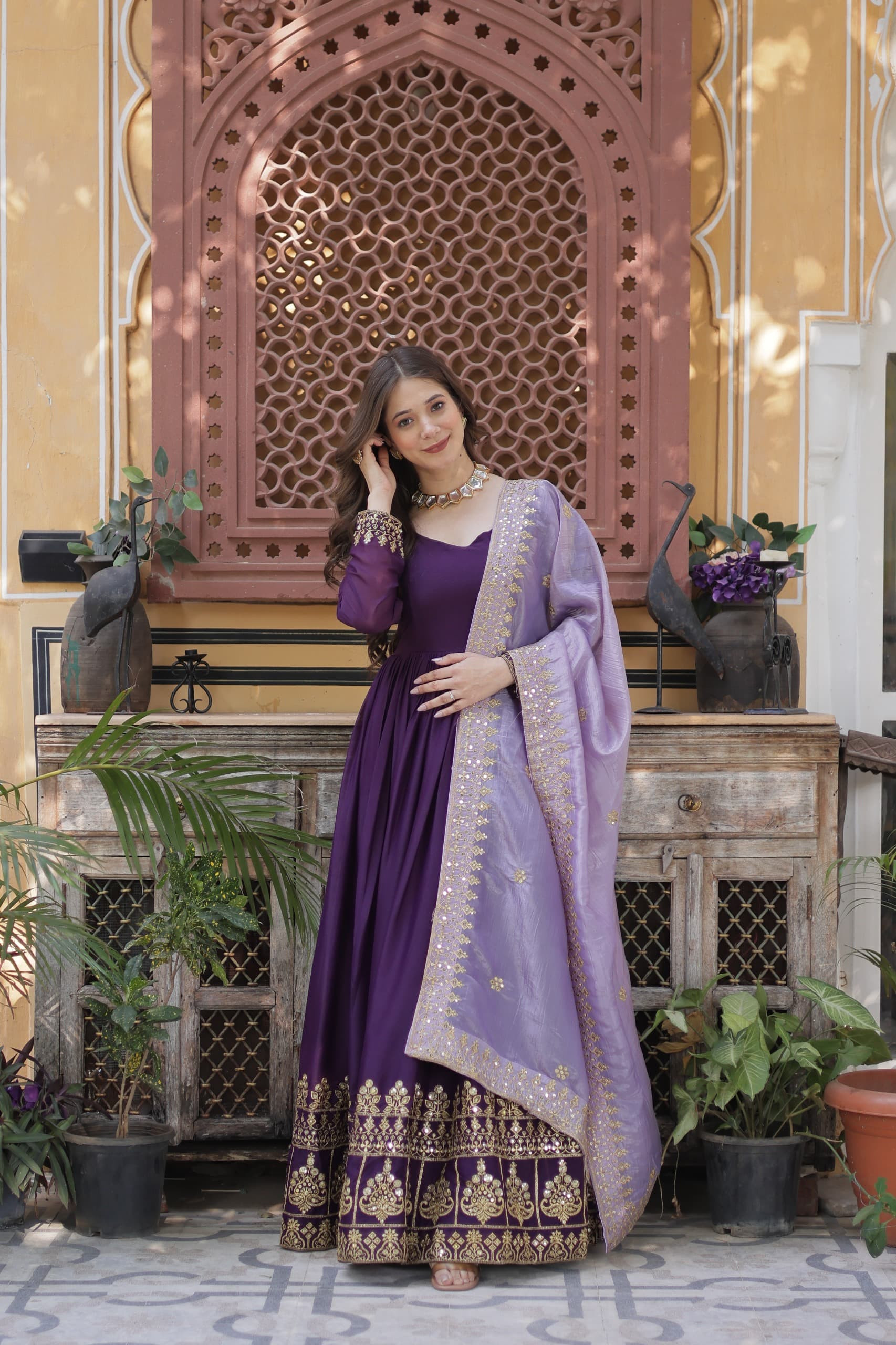 WOMEN READYMADE GOWN