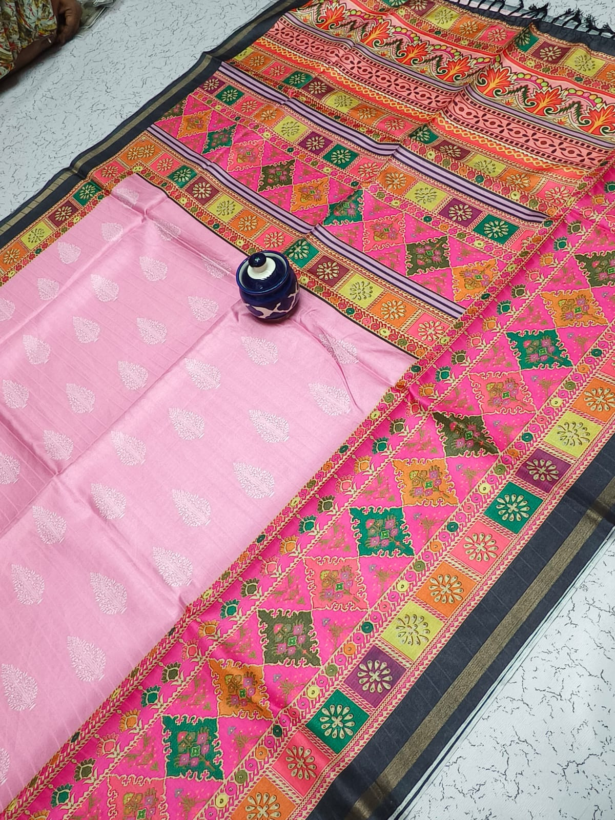 SILK  SAREE FOR WOMEN