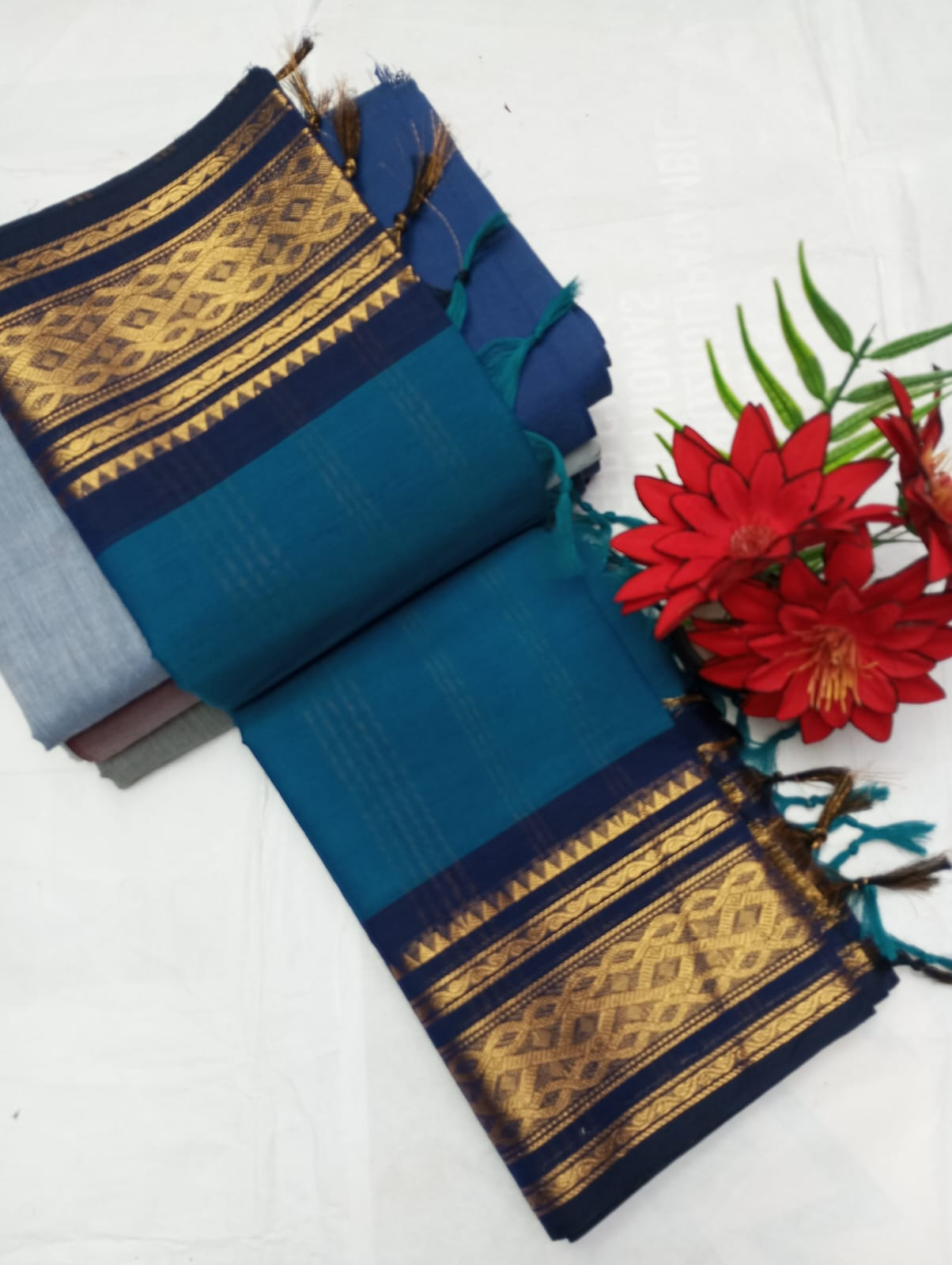 handloom cotton sarees