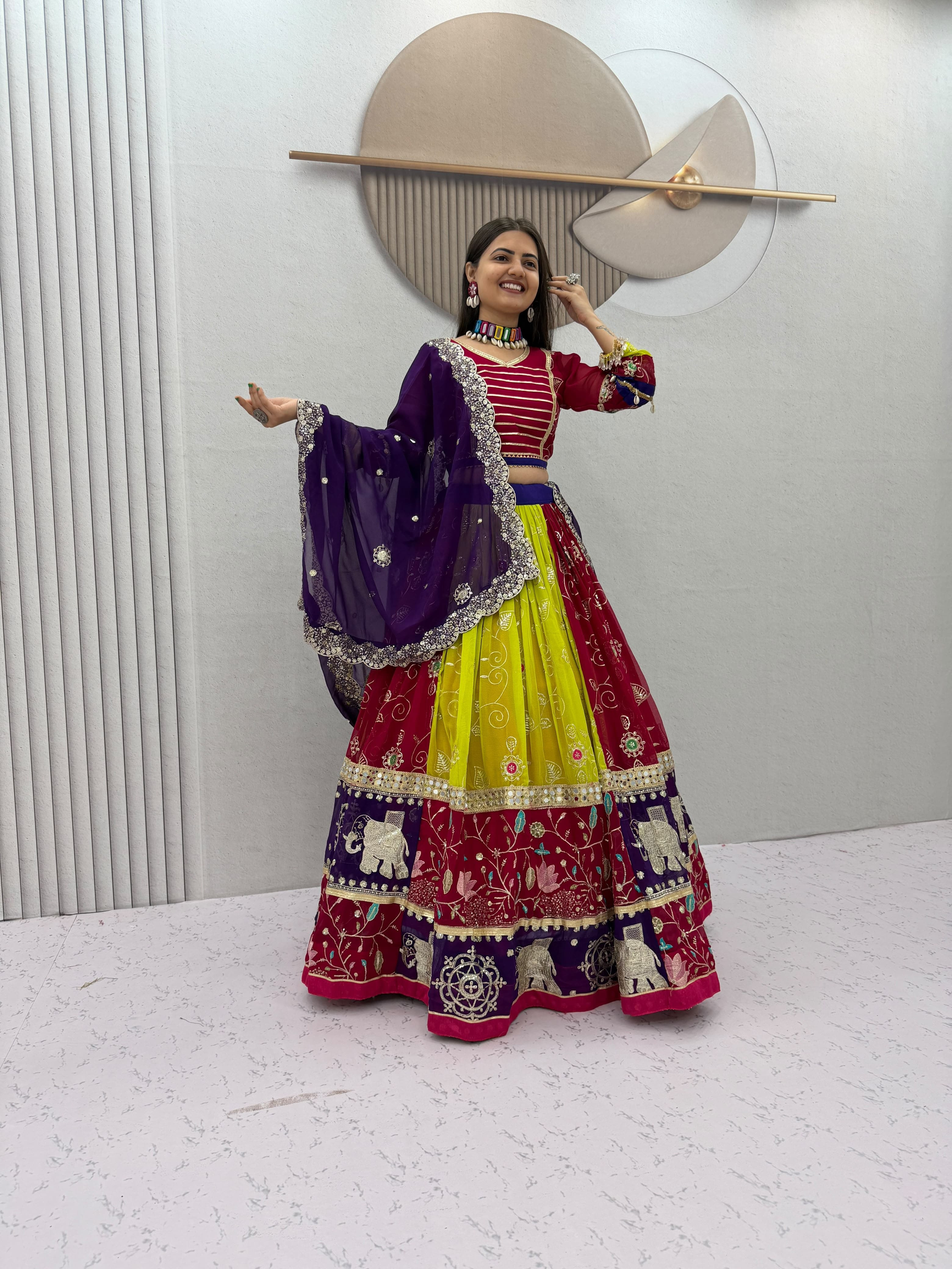 NAVARATRI VINTAGE CHANIYA CHOLI
